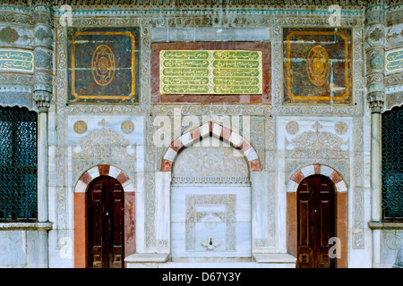 Türkei, Istanbul, Sultanahmet Sultan Ahmet III Brunnen vor dem Topkapi Palast, Südost-Seite Foto Stock