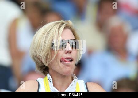 Il tedesco mostrano il ponticello Meredith Michaels-Beerbaum siede in tribuna a chio di Aachen, Germania, 04 luglio 2012. Foto: ROLF VENNENBERND Foto Stock