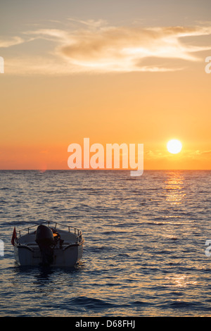 L'Europa, Albania, Mare mediterraneo, Dhermi, tramonto Foto Stock
