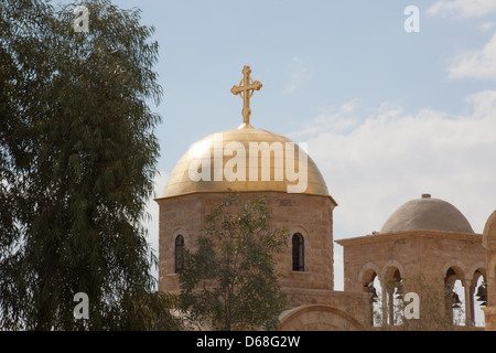 San Giovanni Battista, Chiesa Ortodossa Greca presso il sito del battesimo di Gesù nel Giordano Foto Stock