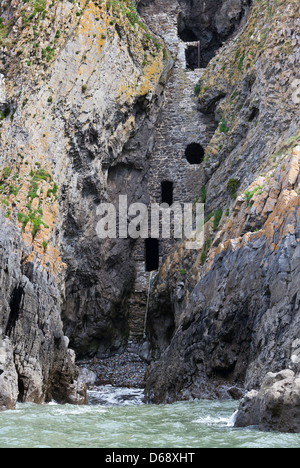 Foro di Culver, sud Gower dal mare Foto Stock