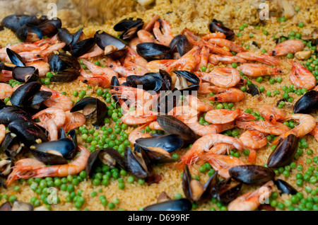 La paella di frutti di mare, Borough Market, Londra, Inghilterra Foto Stock