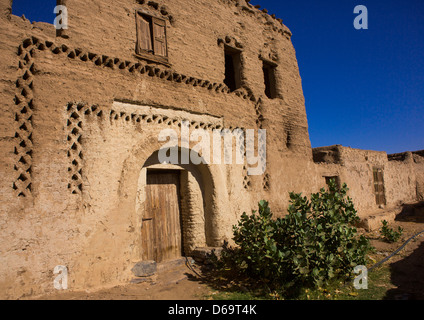 Fango Abandonned casa di mattoni al-khandaq, Sudan Foto Stock