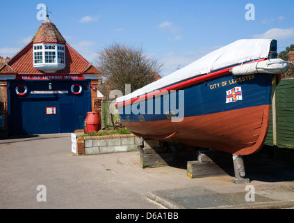 La vecchia casa di salvataggio e il Museo Marittimo, Walton sul Naze, Essex, Inghilterra Foto Stock