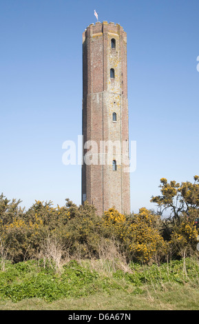 Naze torre costruita nel 1720 come un marchio di navigazione, Walton sul Naze, Essex, Inghilterra Foto Stock