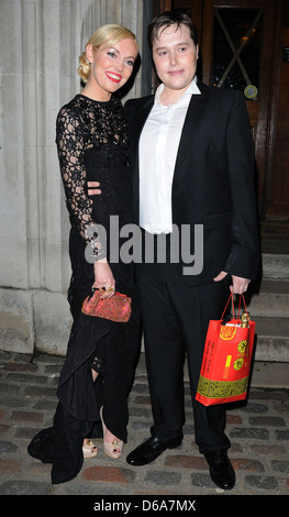 Megan e RJ Gibb, alla prima Mondiale di Titanic Requiem svoltasi presso il Central Hall Westminster. Londra, England0.0 Foto Stock