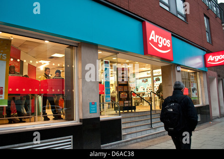 Argos shop in Gray's Inn Road, Central London, Regno Unito Foto Stock