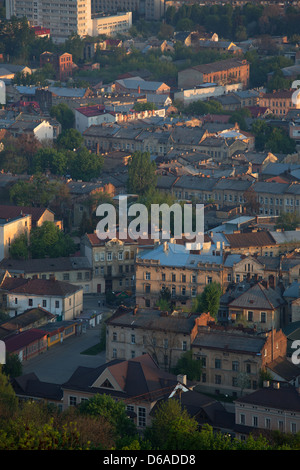 Lviv, Ucraina, vista da Wysokyi Samok a nord-ovest di sunrise Foto Stock