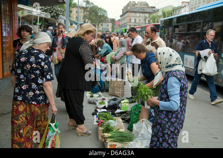 Lviv, Ucraina, mercato su una strada principale nel centro della città Foto Stock