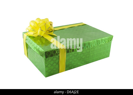 Green box regalo isolato sul bianco Foto Stock