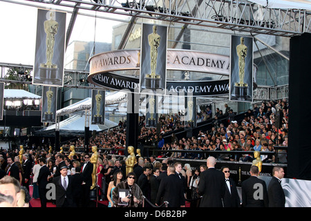 Atmosfera annuale ottantatreesimo Academy Awards (Oscar) tenutosi presso il Teatro Kodak - Gli arrivi di Los Angeles, California - 27.02.11 Foto Stock