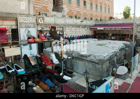 Türkei, Istanbul, Beyazit, Ordu Caddesi ( Verlängerung der Divan Yolu ), Forum des Teodosio (Forum Tauri) Foto Stock