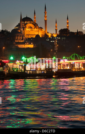 Türkei, Istanbul, Sirkeci, Rüstem Pasa Camii und Süleymaniye Foto Stock