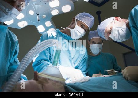 Medico, Ospedale,chirurgia,SALA OPERATORIA,L'anestesia Foto Stock