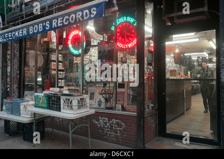 New York, NY - 19 novembre 2012 Bleecker Bob i record utilizzati ad ovest sulla Terza Strada nel Greenwich Village. Foto Stock