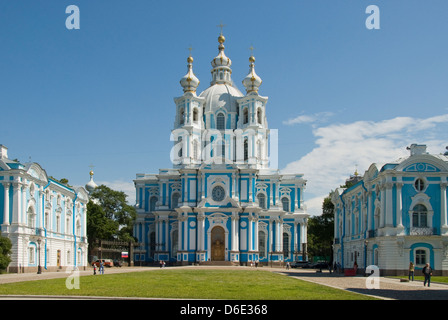 Smolny Cattedrale e il Convento di San Pietroburgo, Russia Foto Stock