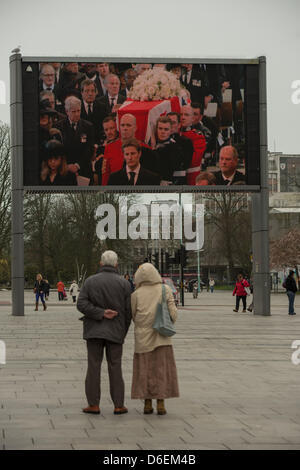 Funerale della Baronessa Thatcher come visto Plymouth TV Foto Stock