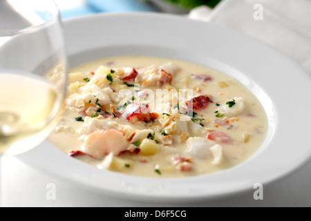 Di merluzzo bianco e di zuppa di aragosta Foto Stock