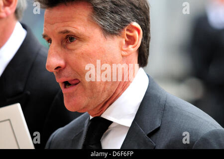 Signore Sebastian Coe a Margaret Thatcher i funerali presso la Cattedrale di St Paul. Londra, Regno Unito. Il 17 aprile, 2013. Foto Stock