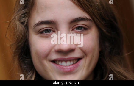 L'attrice francese Adele Haenel pone a un photocall per la Shootingstars 2012 durante il 62° Festival Internazionale del Cinema di Berlino, Berlino, Germania, 13 febbraio 2012. La sessantaduesima Berlinale ha luogo dal 09 al 19 febbraio foto: Angelika Warmuth dpa Foto Stock