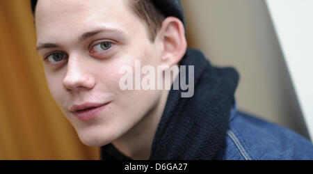 L'attore svedese Bill Skarsgard pone a un photocall per la Shootingstars 2012 durante il 62° Festival Internazionale del Cinema di Berlino, Berlino, Germania, 13 febbraio 2012. La sessantaduesima Berlinale ha luogo dal 09 al 19 febbraio foto: Angelika Warmuth dpa Foto Stock