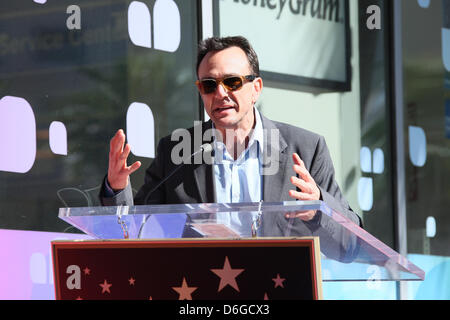 Attore Hank Azaria assiste alla cerimonia honorong il creatore di tv show The Simpsons, Matt Groening, con una nuova stella sulla Hollywood Walk of Fame sulla Hollywood Boulevard a Los Angeles, Stati Uniti d'America, il 14 febbraio 2012. Foto: Hubert Boesl Foto Stock