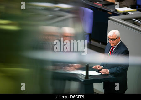 Berlino, Germania. Il 18 aprile 2013. Assemblea plenaria nel Parlamento tedesco discutere di un sostegno finanziario a favore di Cipro. Credito: Credito: Gonçalo Silva/Alamy Live News. Foto Stock