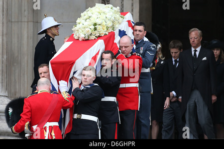 L'ex primo ministro britannico Margaret Thatchers funerale nella Cattedrale di St Paul a Londra centrale. 17 aprile 2013. Foto Stock