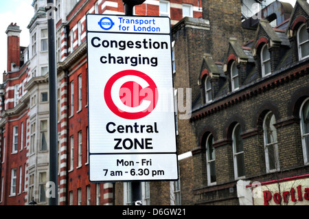 Londra, Inghilterra, Regno Unito. La congestione segno di carica nella zona centrale Foto Stock