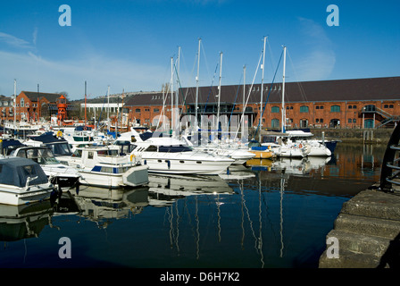 Swansea Maritime Quarter e National Waterfront Museum, Swansea, Galles del Sud. Foto Stock