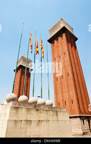 Torri Veneziane in Barcellona.torri d'entrata di Montjuich, in Plaza de Espana Foto Stock