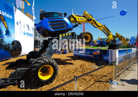 Il mondo più grande fiera di macchine edili, intitolato BAUMA 2013, si svolge dal 15.-21. Aprile 2013 a Monaco di Baviera, Germania Foto Stock