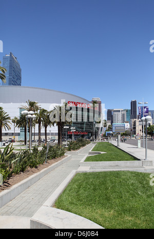 LOS ANGELES, CALIFORNIA, STATI UNITI D'America - 16 Aprile 2013 - La Staples Center in downtown Los Angeles il 16 aprile 2013. Foto Stock