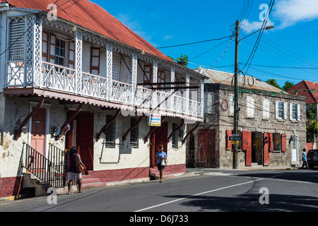Il centro di Charlestown, capitale di Nevis Island, Saint Kitts e Nevis, Isole Sottovento, West Indies, dei Caraibi e America centrale Foto Stock
