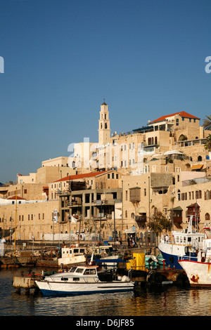 Vista sul porto e la Vecchia Jaffa, Tel Aviv, Israele, Medio Oriente Foto Stock