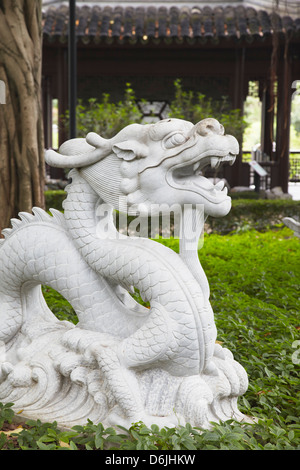 Zodiaco Cinese statua in Kowloon città murata, Kowloon, Hong Kong, Cina, Asia Foto Stock