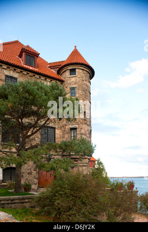 Il cantante castello sull'isola scuro sul fiume San Lorenzo, nello Stato di New York, Stati Uniti d'America, America del Nord Foto Stock