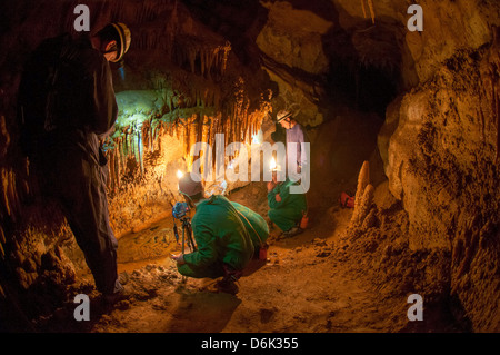 La grotta Peruyal nelle Asturie, Spagna. Foto Stock