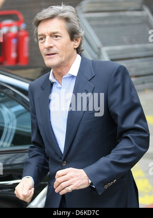 Nigel Havers celebrità al di fuori della ITV Studios di Londra - Inghilterra - 19.09.11 Foto Stock