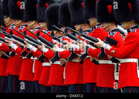 Il cerimoniale di guardia di Ottawa, Canada Foto Stock