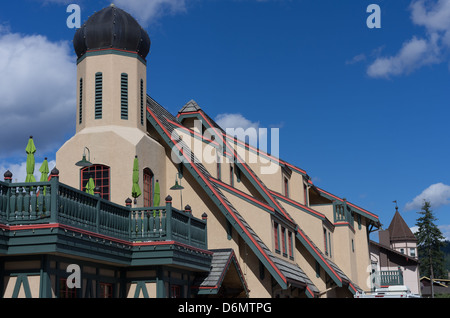 A tema bavarese edifici di Leavenworth, nello Stato di Washington, USA Foto Stock