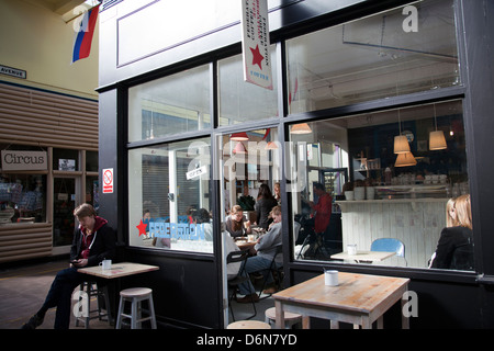 Federazione casa Coffee Shop nel mercato di Brixton Village a Brixton - London REGNO UNITO Foto Stock