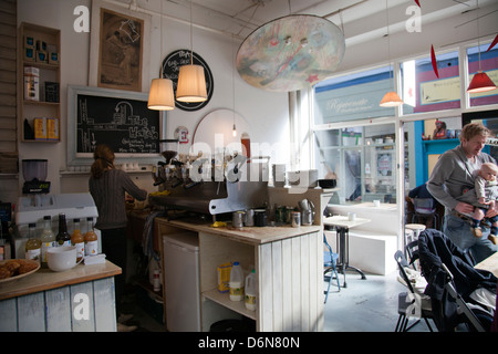 Federazione casa Coffee Shop nel mercato di Brixton Village a Brixton - London REGNO UNITO Foto Stock