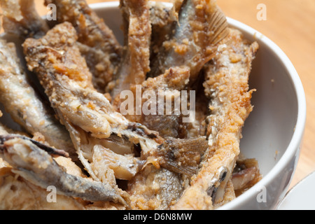 Marinate arrosto puzzava di pesce macro. Tradizionale russo molla piatto stagionale Foto Stock
