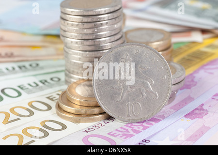 Berlino, Germania, le banconote in euro, Euromuenzen e 10-pence coin Foto Stock
