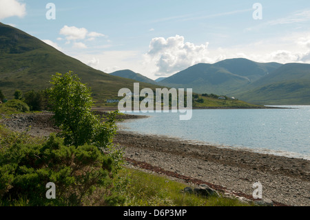 Il rosso Cuillins sopra Loch Ainort, Isola di Skye, Scotland, Regno Unito Foto Stock