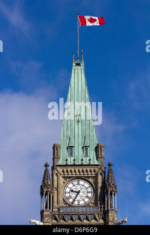 Il Parlamento di Ottawa orologio da edificio e torre di pace Foto Stock