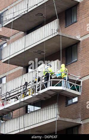 Costruzione all'aperto sul balcone Foto Stock