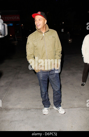 Tom Morello arrivando al Staples Center di Los Angeles Clippers v Boston Celtics pallacanestro Los Angeles, Foto Stock