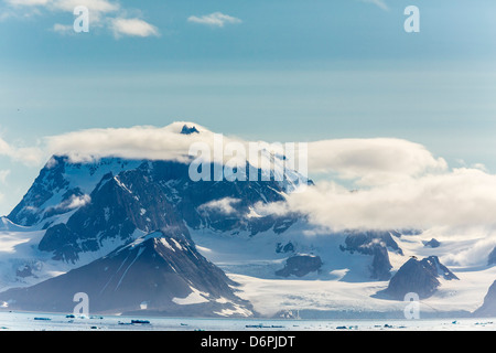 La Tidewater ghiacciaio, Hornsund, Spitsbergen, arcipelago delle Svalbard, Norvegia, Scandinavia, Europa Foto Stock